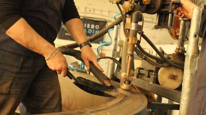 Pressure components for industrial valves