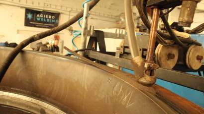 Pressure components for industrial valves